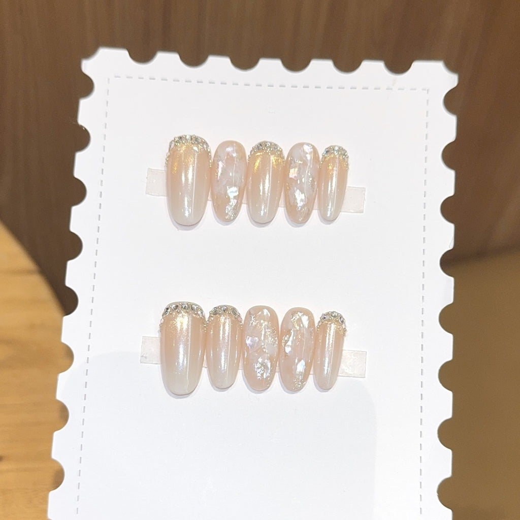 Handmade press-on nails, reusable.