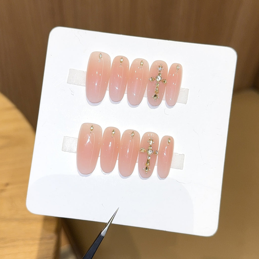 Handmade press-on nails, reusable.