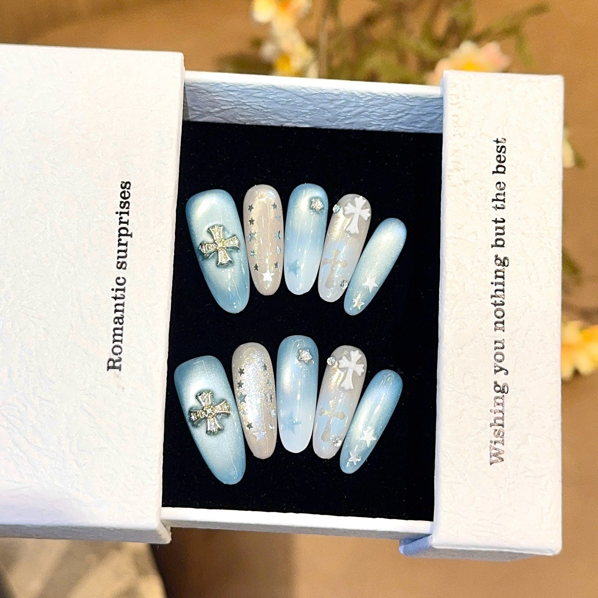 Handmade press-on nails, reusable.