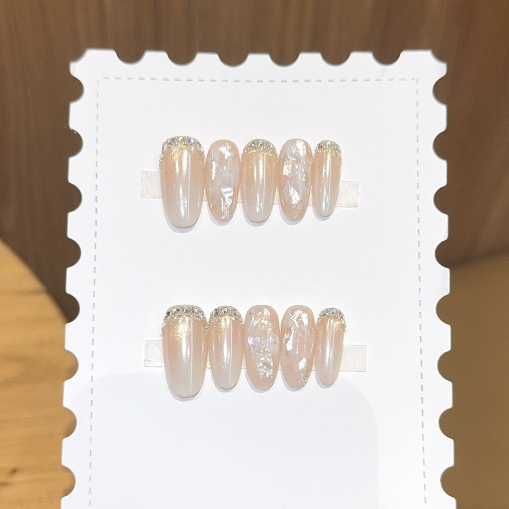 Handmade press-on nails, reusable.