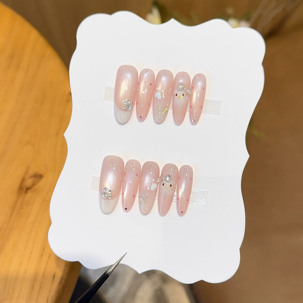 Handmade press-on nails, reusable.