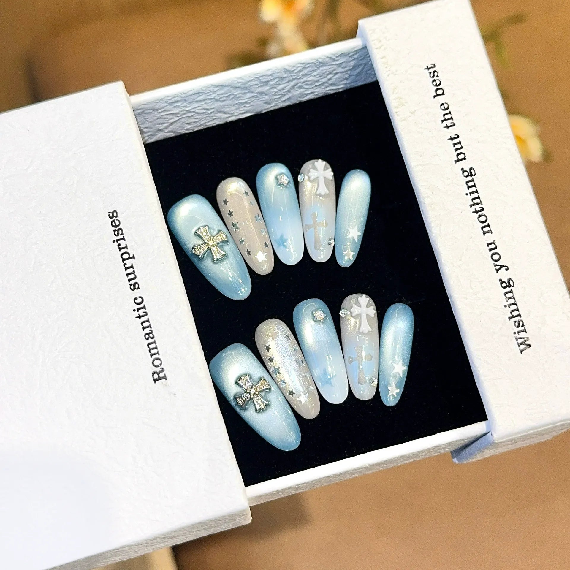 Handmade press-on nails, reusable.