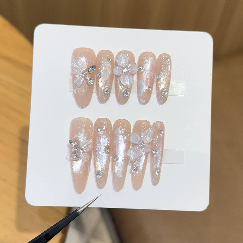 Handmade press-on nails, reusable.