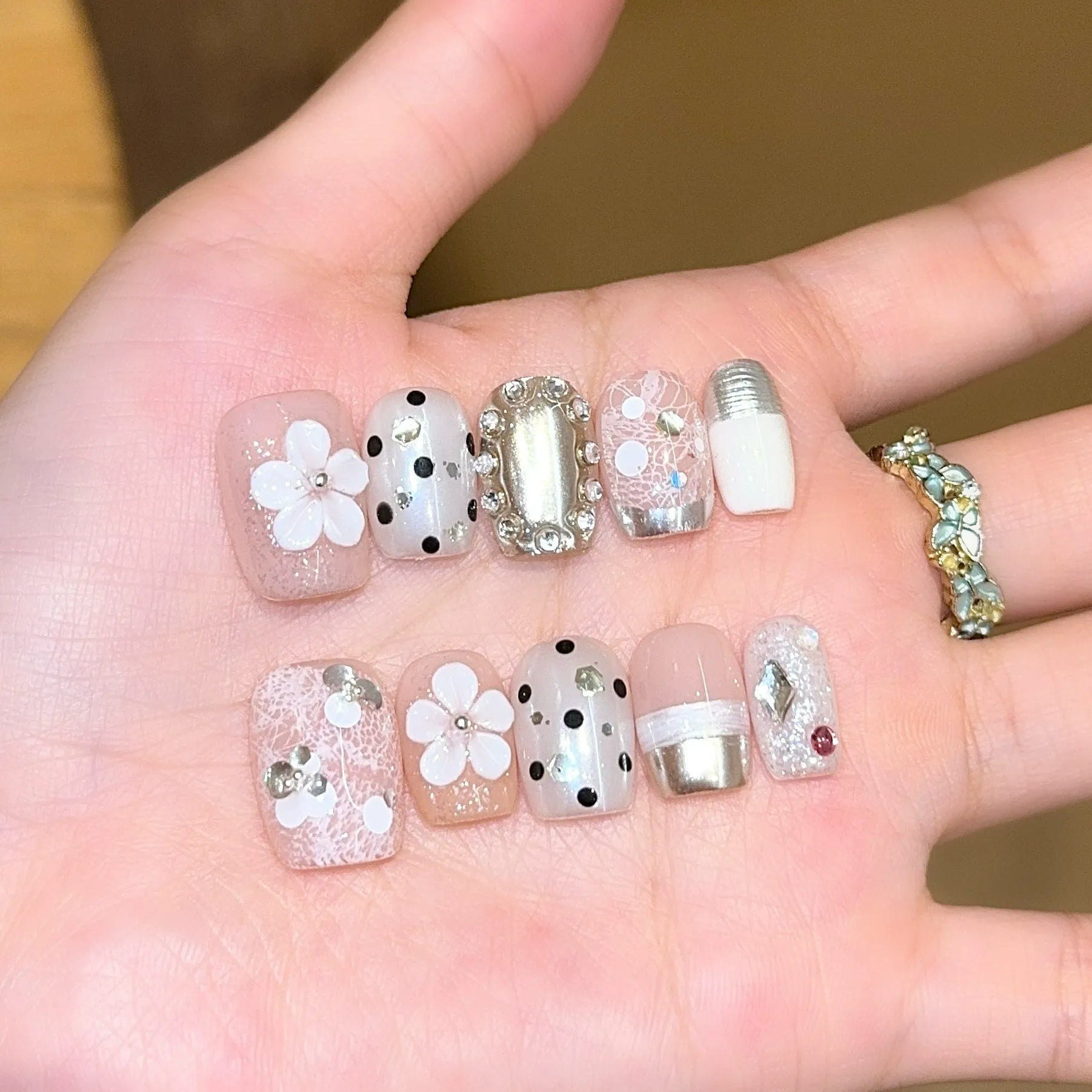 Handmade press-on nails, reusable.