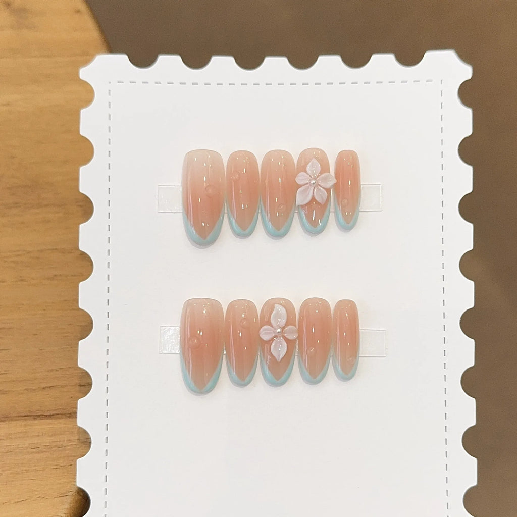Handmade press-on nails, reusable.
