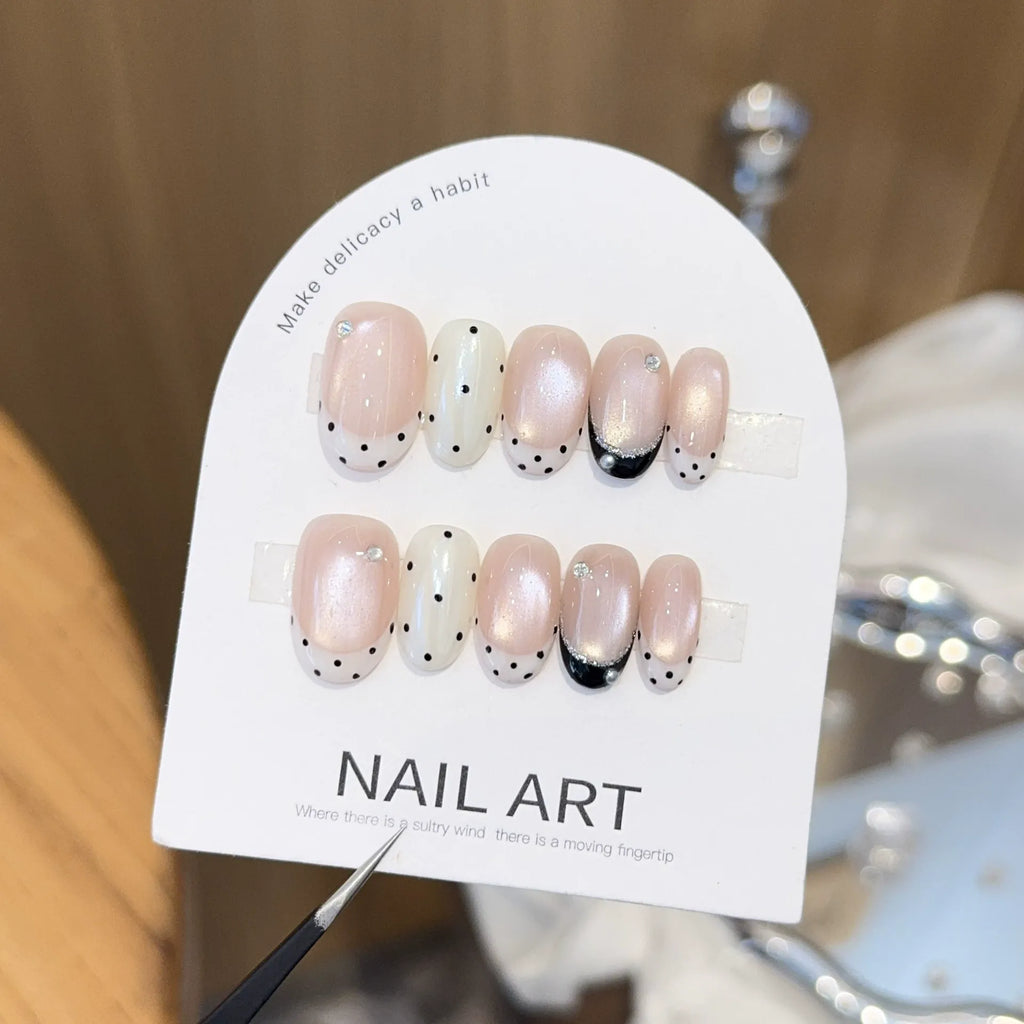 Handmade press-on nails, reusable.