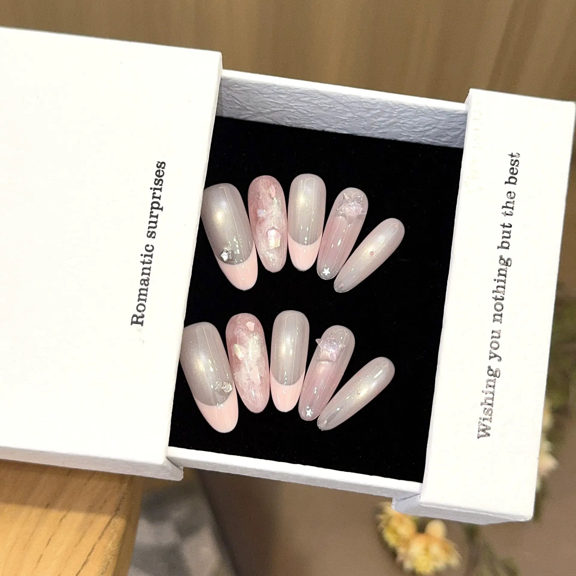Handmade press-on nails, reusable.
