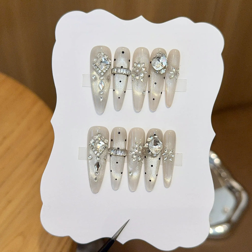 Handmade press-on nails, reusable.