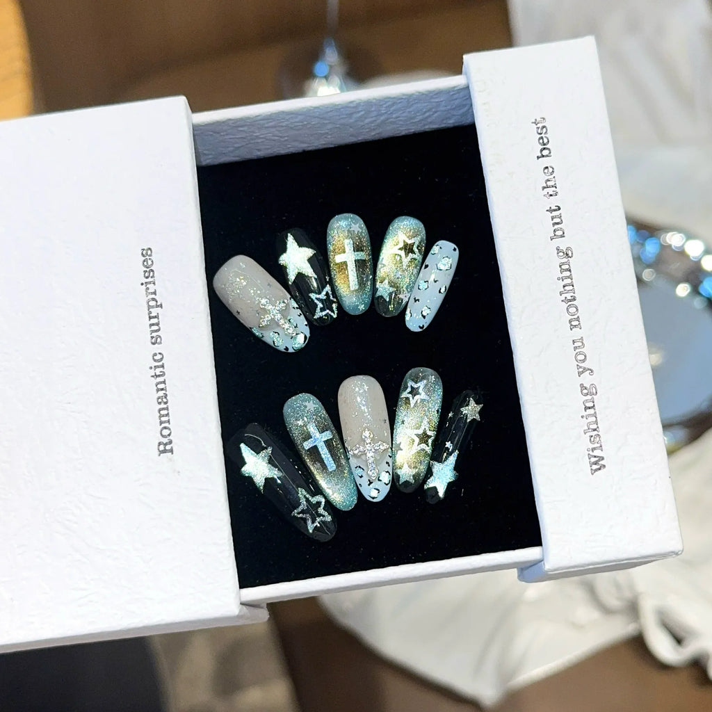 Handmade press-on nails, reusable.