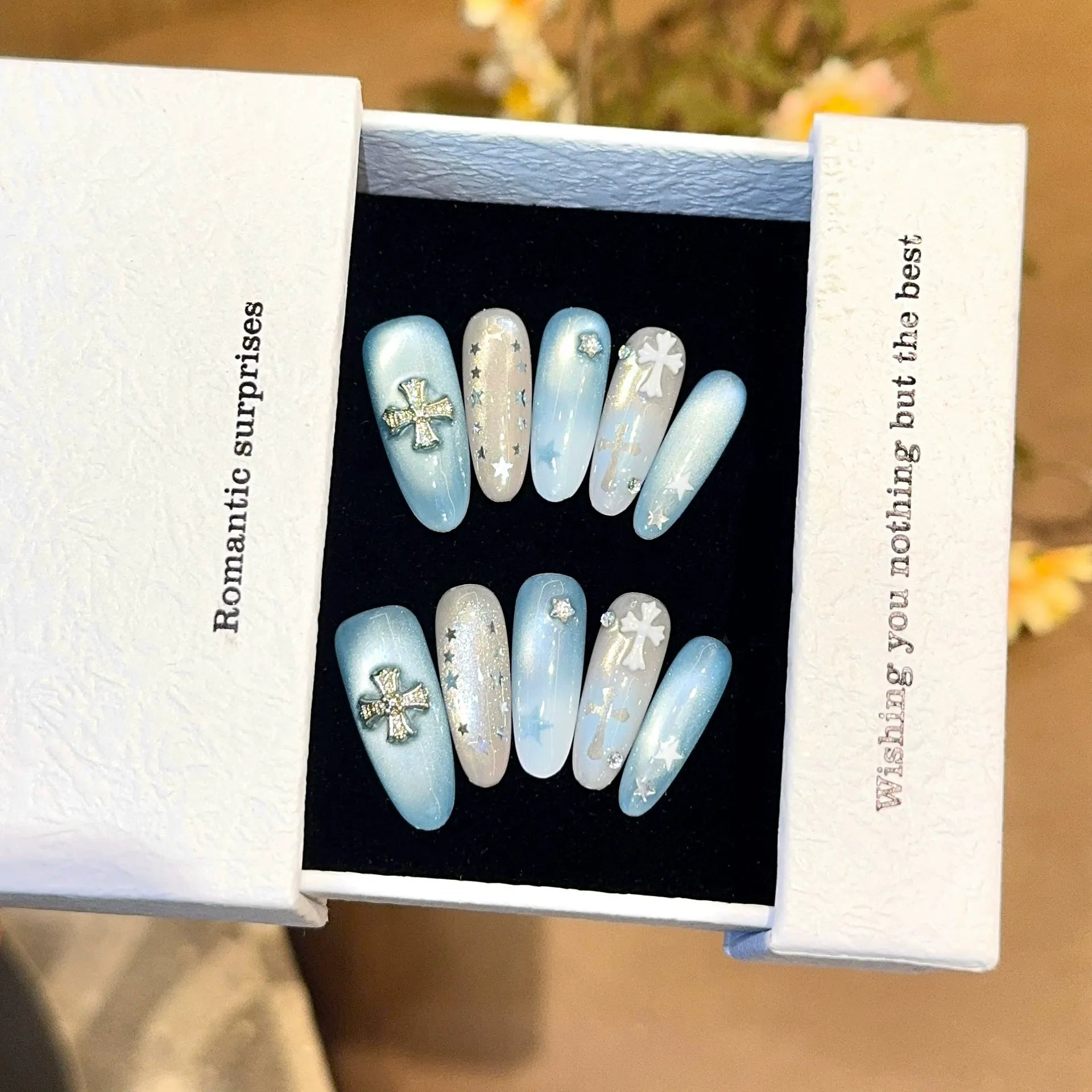 Handmade press-on nails, reusable.