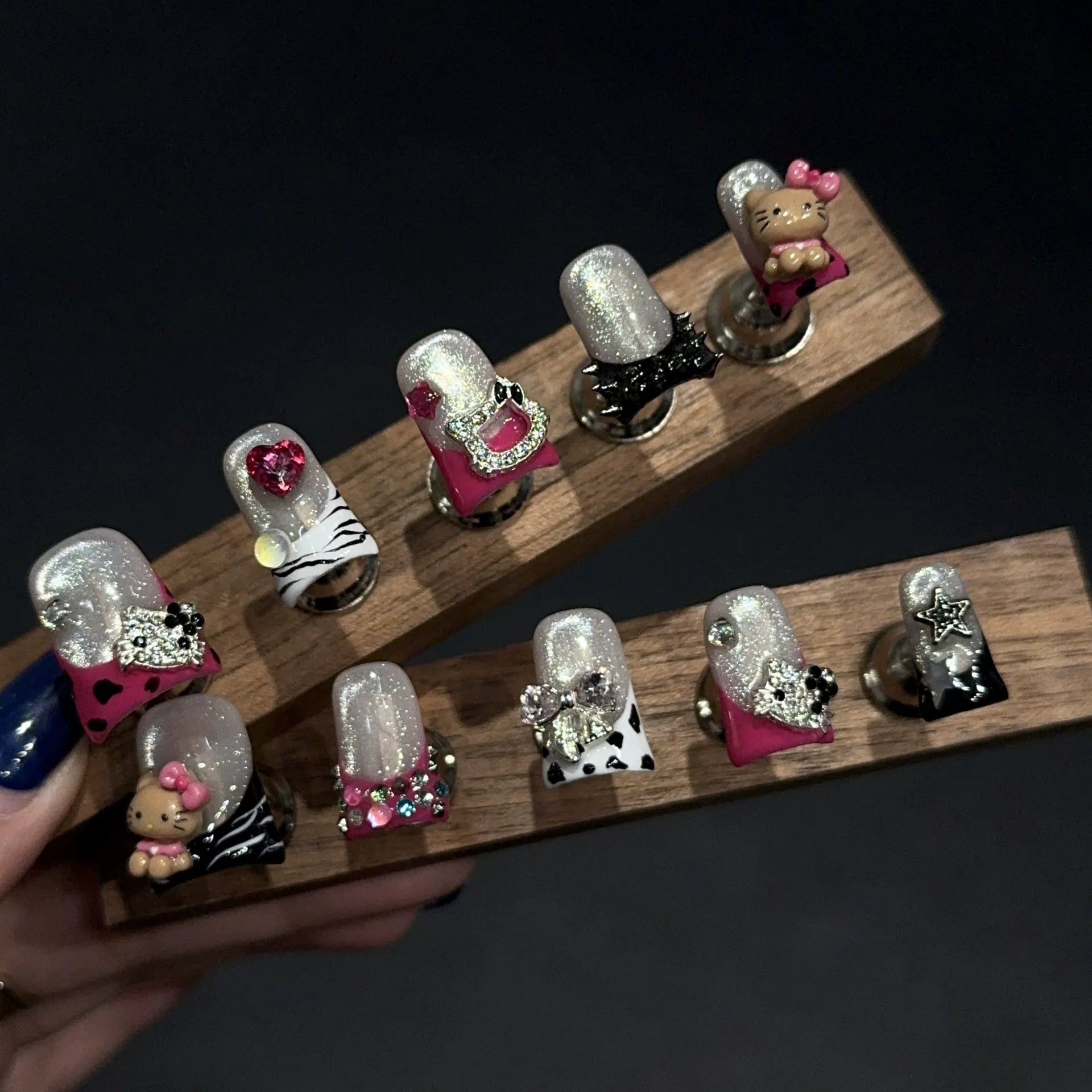 Handmade press-on nails, reusable.