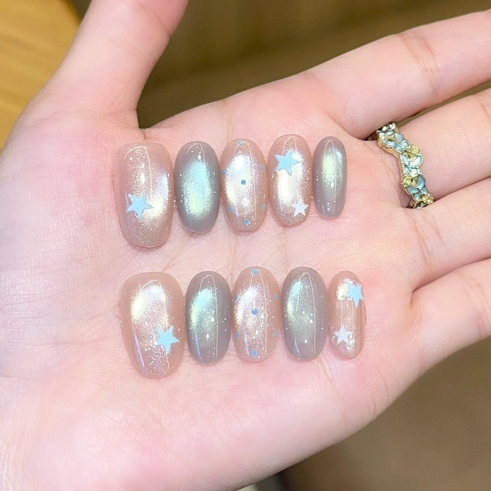 Handmade press-on nails, reusable.