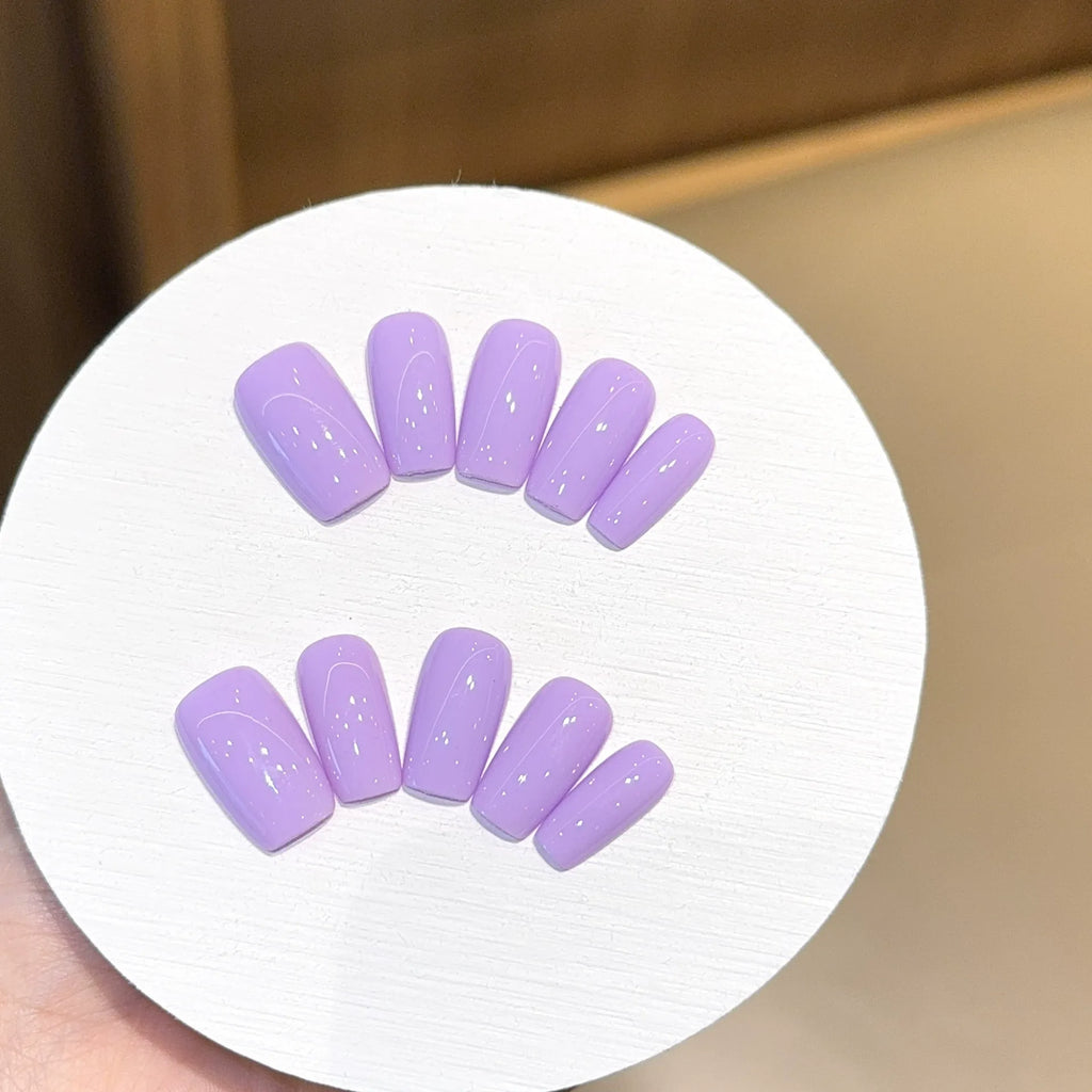 Handmade press-on nails, reusable.
