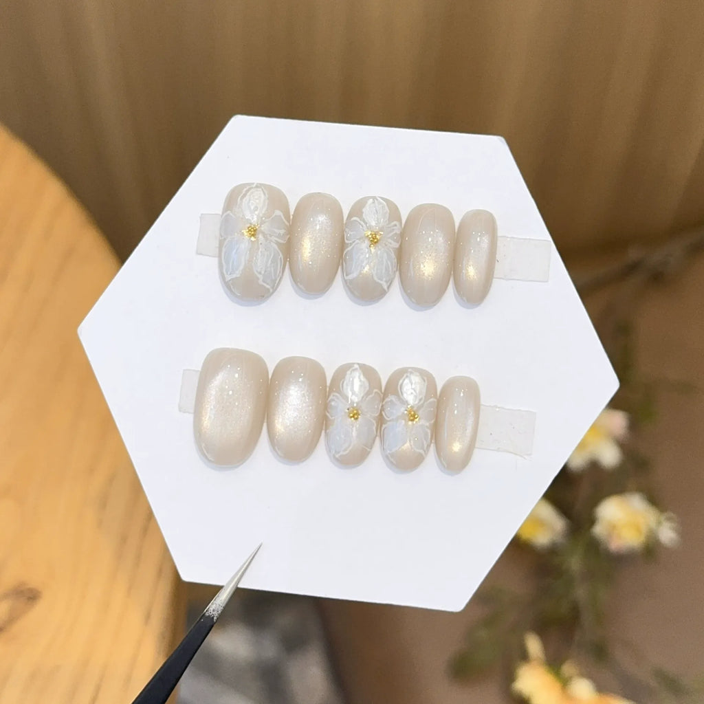Handmade press-on nails, reusable.