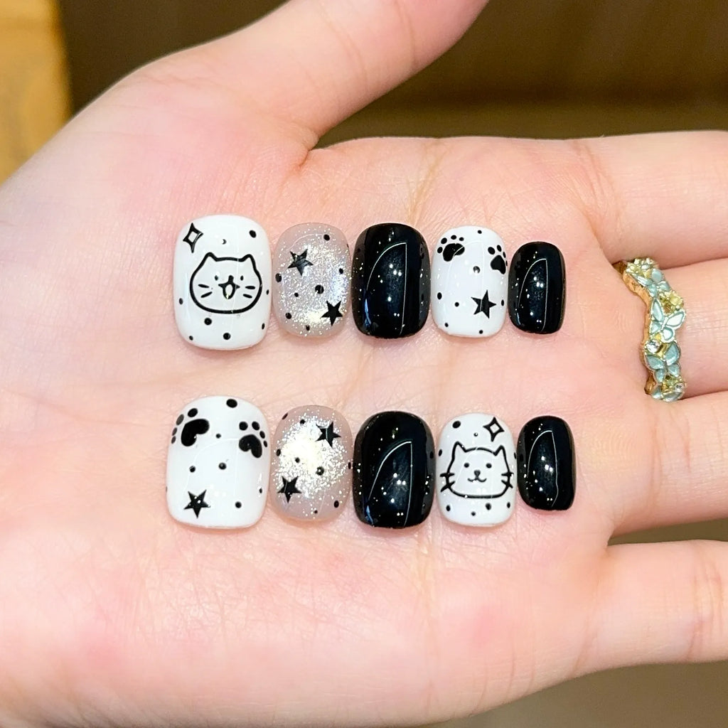 Handmade press-on nails, reusable.