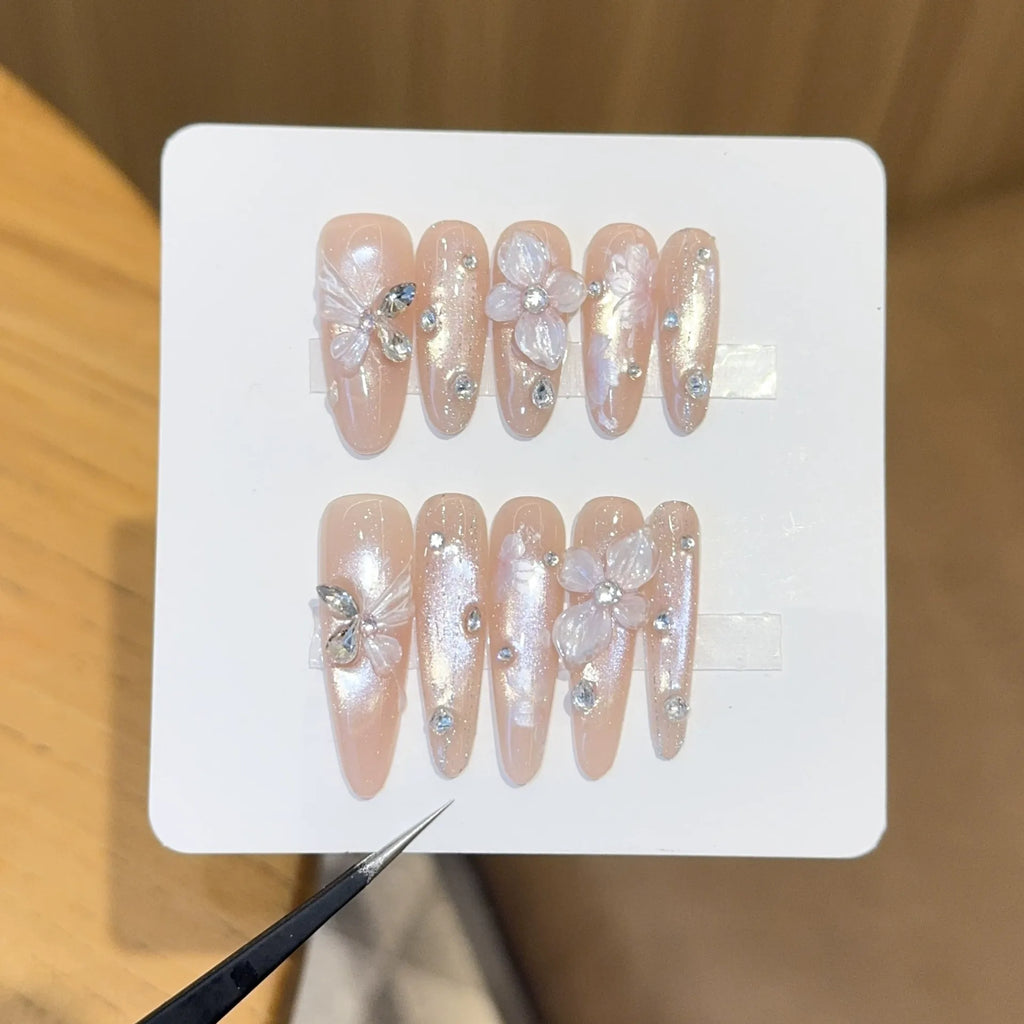 Handmade press-on nails, reusable.
