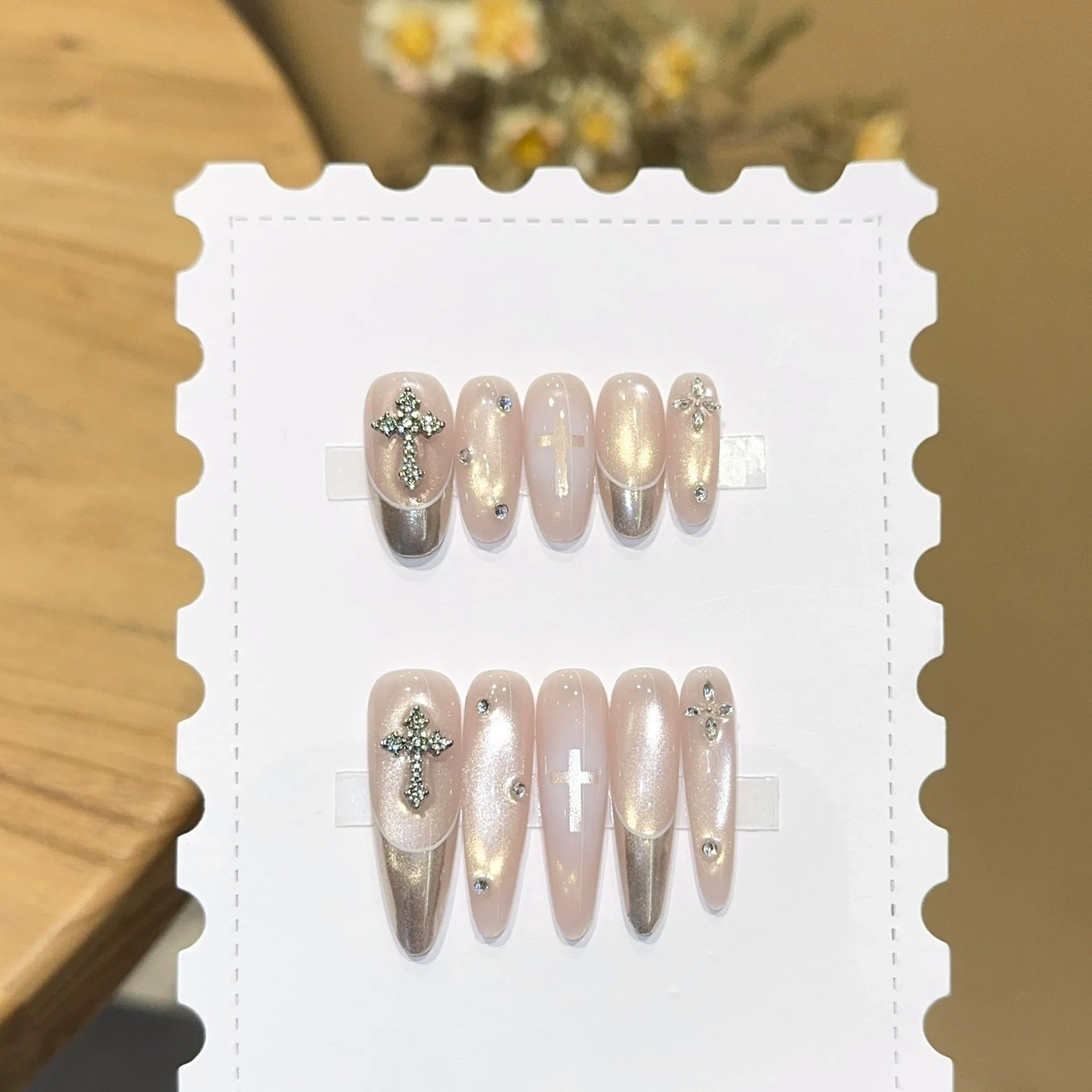 Handmade press-on nails, reusable.