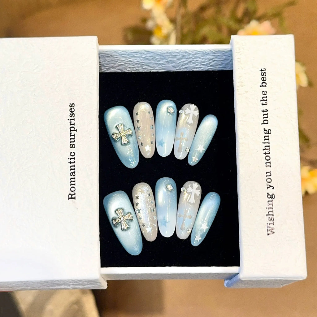 Handmade press-on nails, reusable.