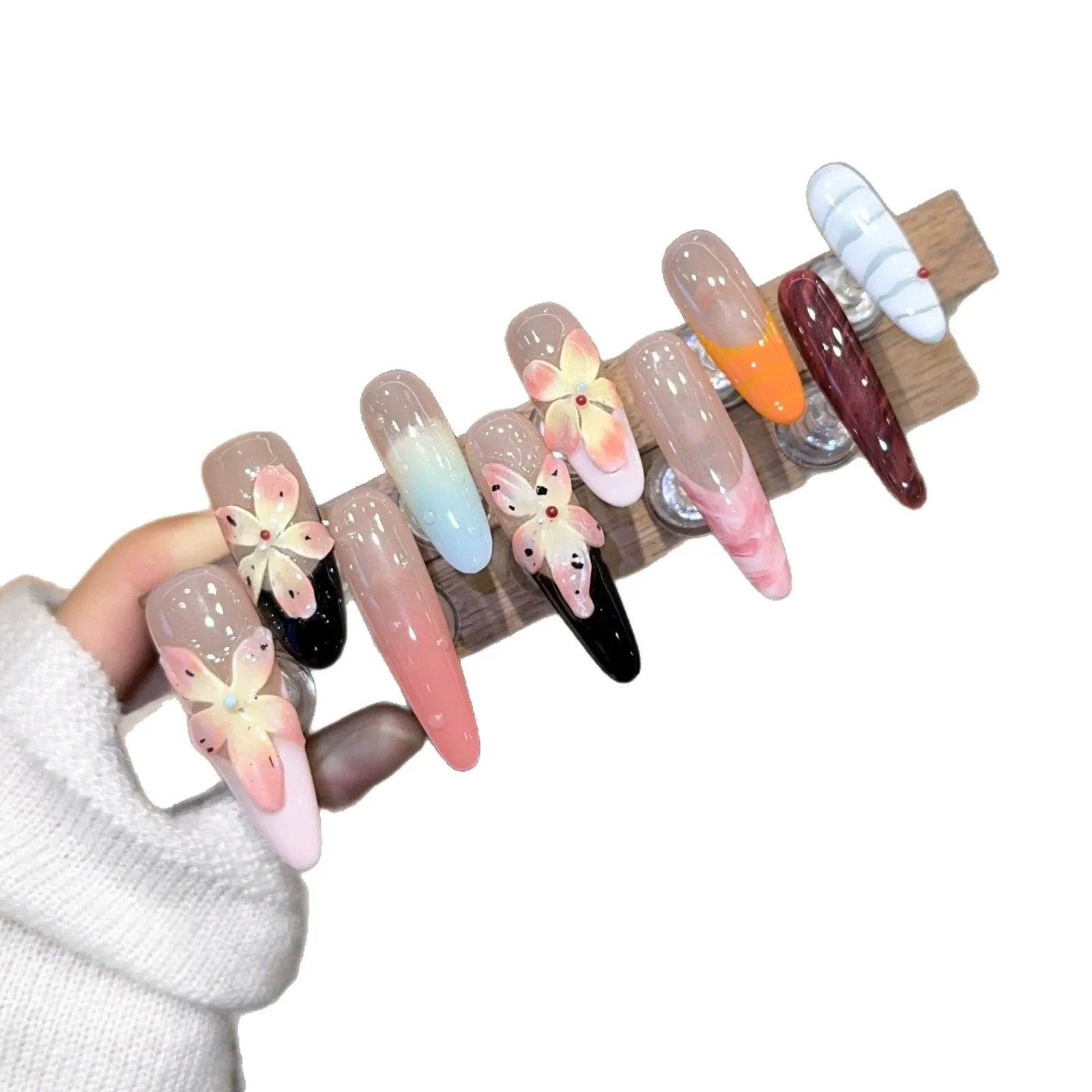 Handmade press-on nails, reusable.